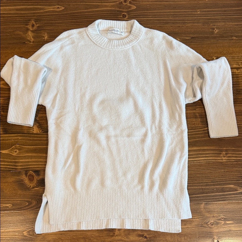 Abercrombie & Fitch Sweater